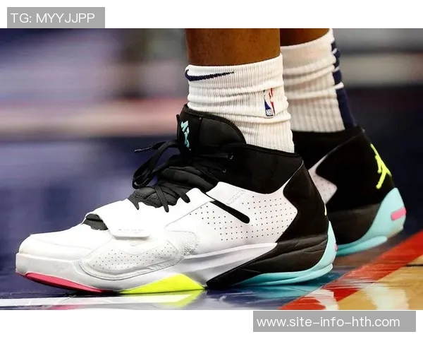 锡安赠送球鞋给癌症小球迷并亲笔签名致敬我的英雄展现温暖与关怀