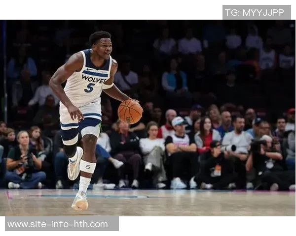 张佳玮盛赞爱德华兹:33分表现展现纯粹爆发力与全面实力